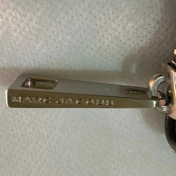 Marc Jacobs black leather clutch  wallet bag - Picture 8 of 8